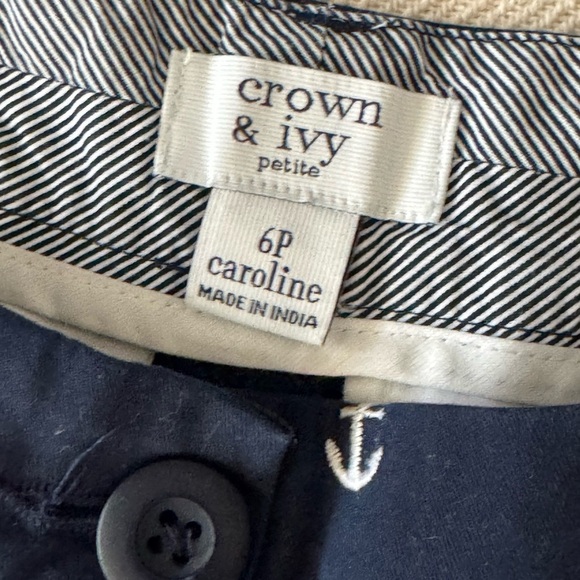 Crown & Ivy Blue Nautical Bermudas - Picture 2 of 4